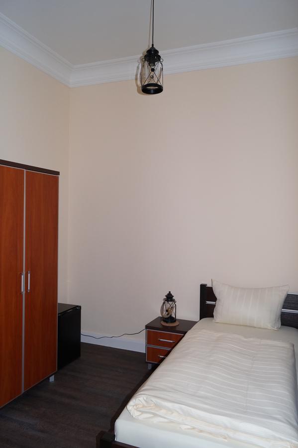 My-Bed Hamburg Hotel Exterior photo